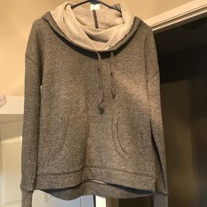 Max Studio sweatshirt